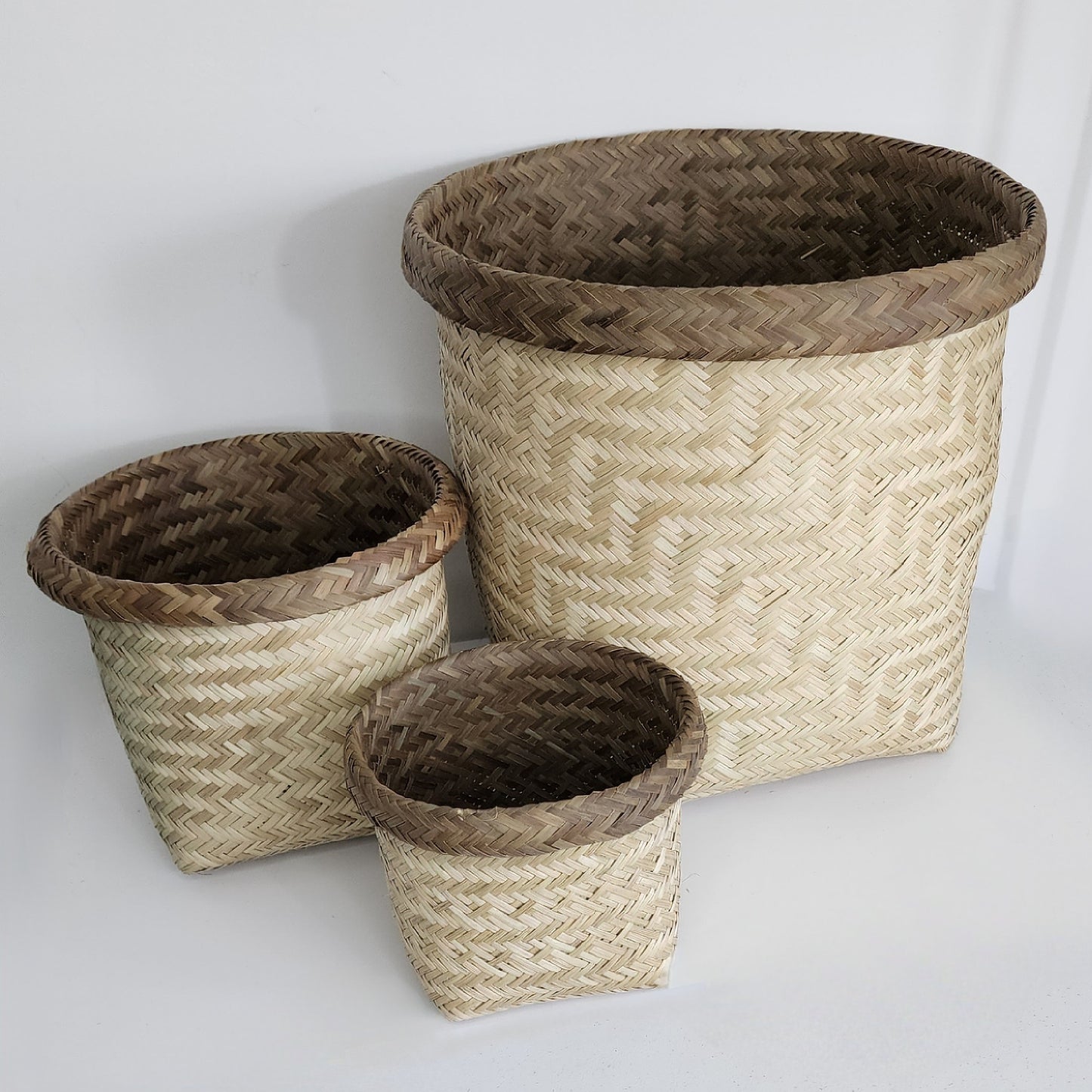 Palm Baskets - Set of 3 Palm fiber baskets